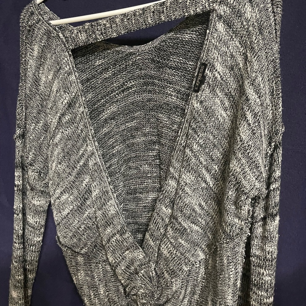 Express size Small sweater - Picture 4 of 4